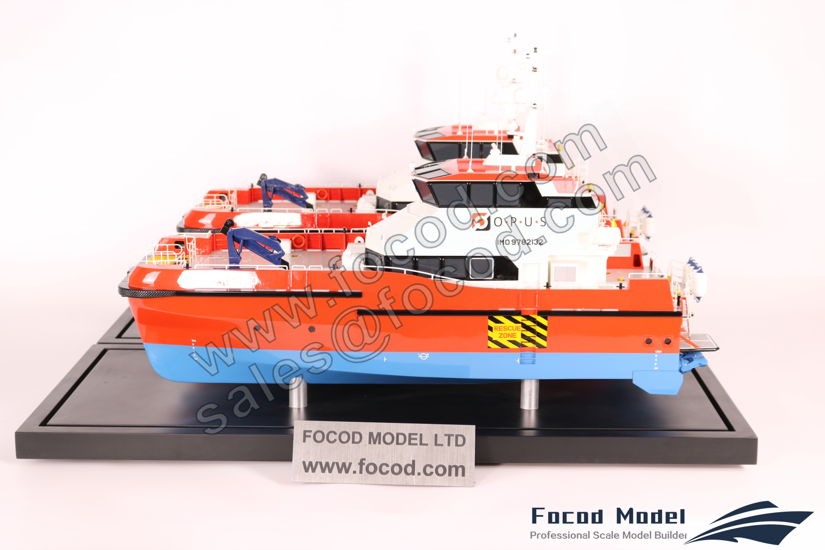 customized model of 27.5mCatamaran Workboat
